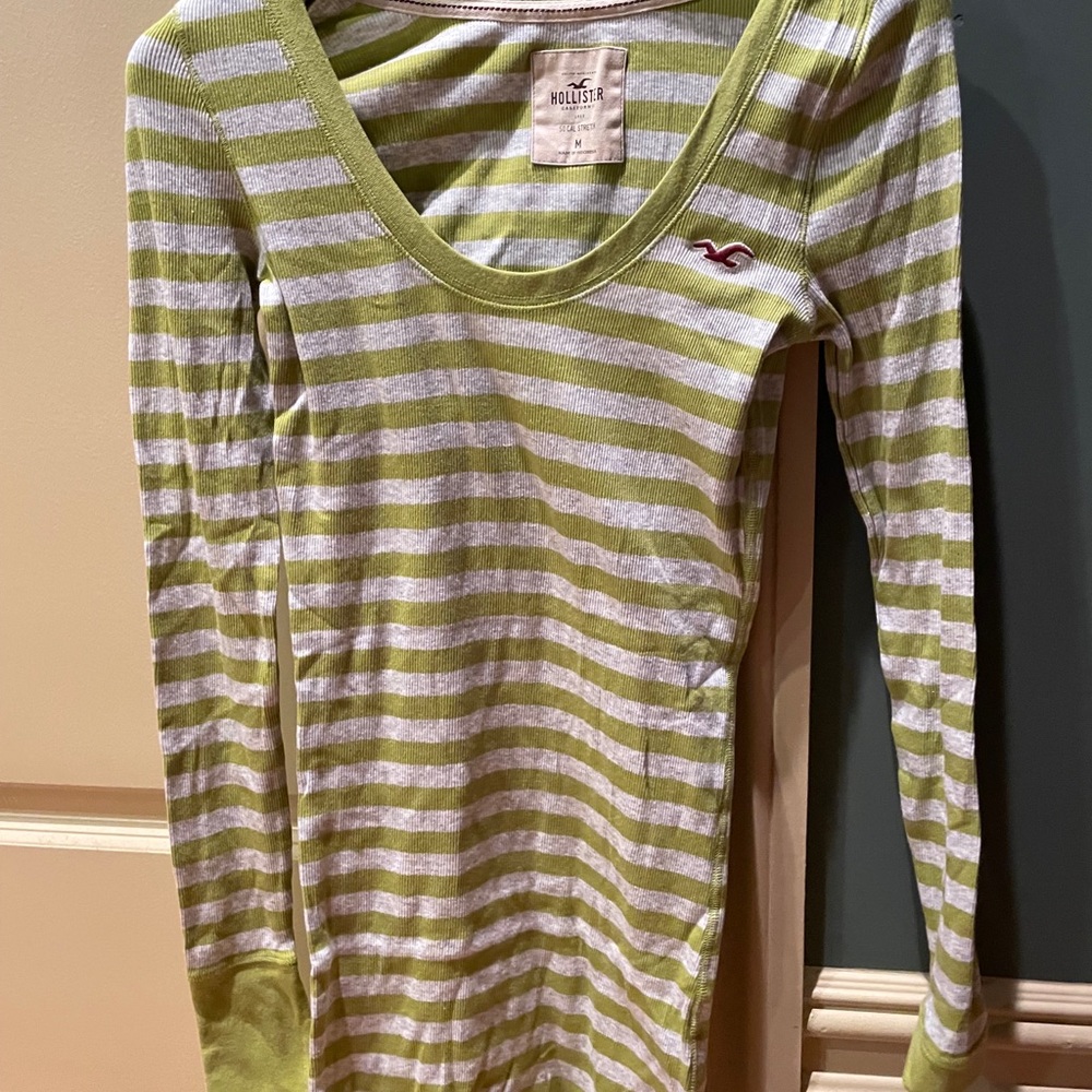 Hollister long sleeve top